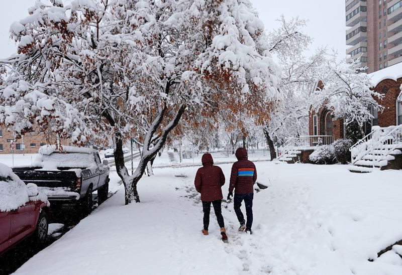 Storm Buries Colorado Under Feet Of Snow And Spawns Gorilla Hail In   Ap24074613184347 