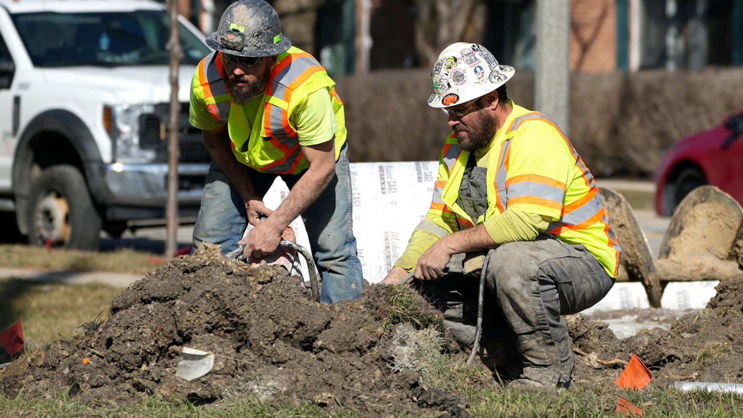 Economists were expecting May job growth of 180,000 payrolls and an unemployment rate to hold tight at 3.9%.