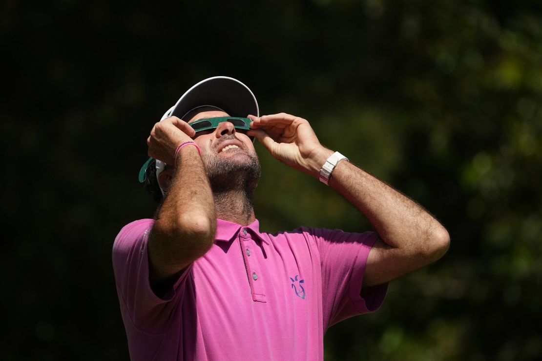 American golfer Bubba Watson got in on the action.