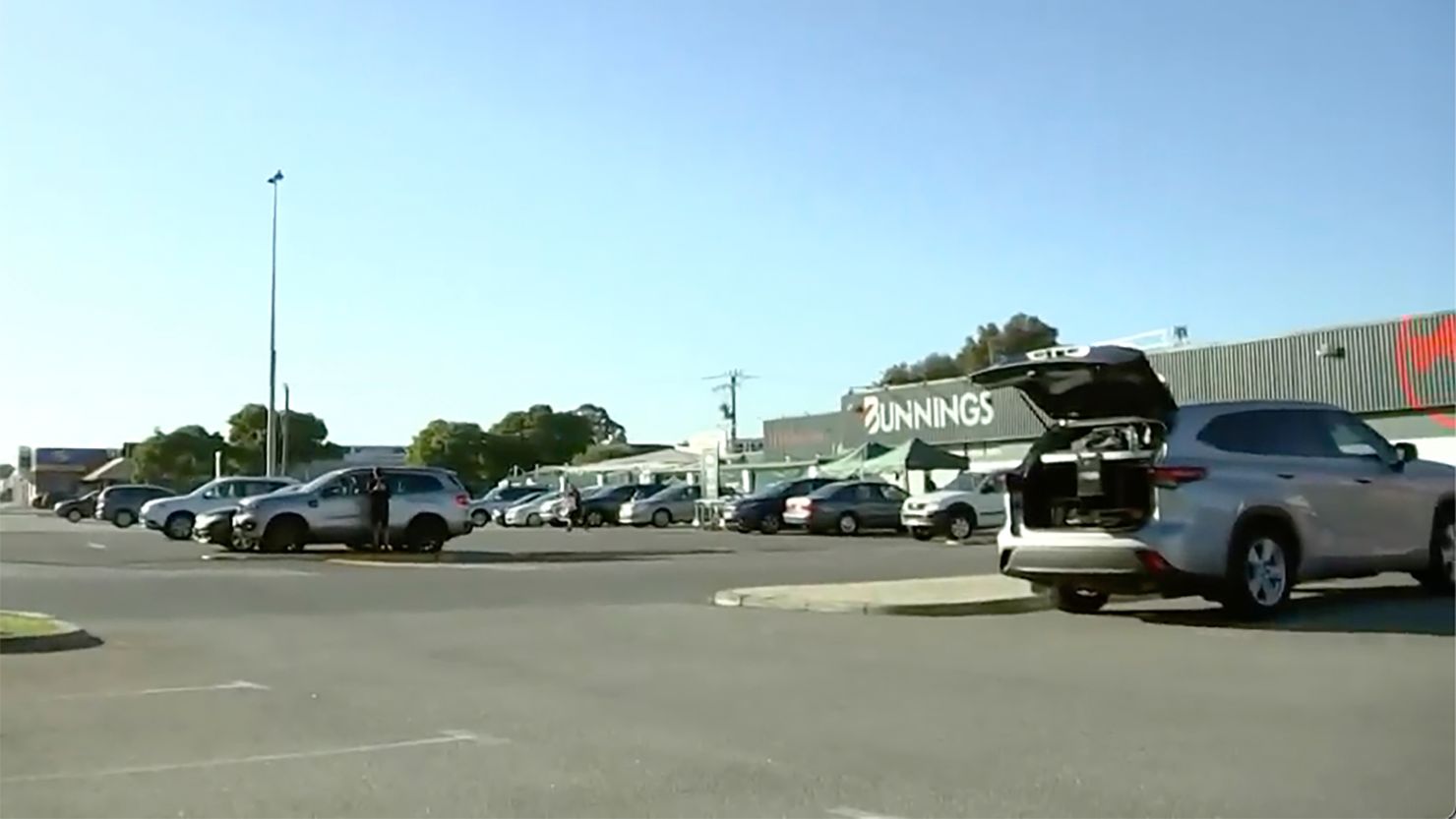 Perth: Australian police shoot dead armed teen after stabbing attack