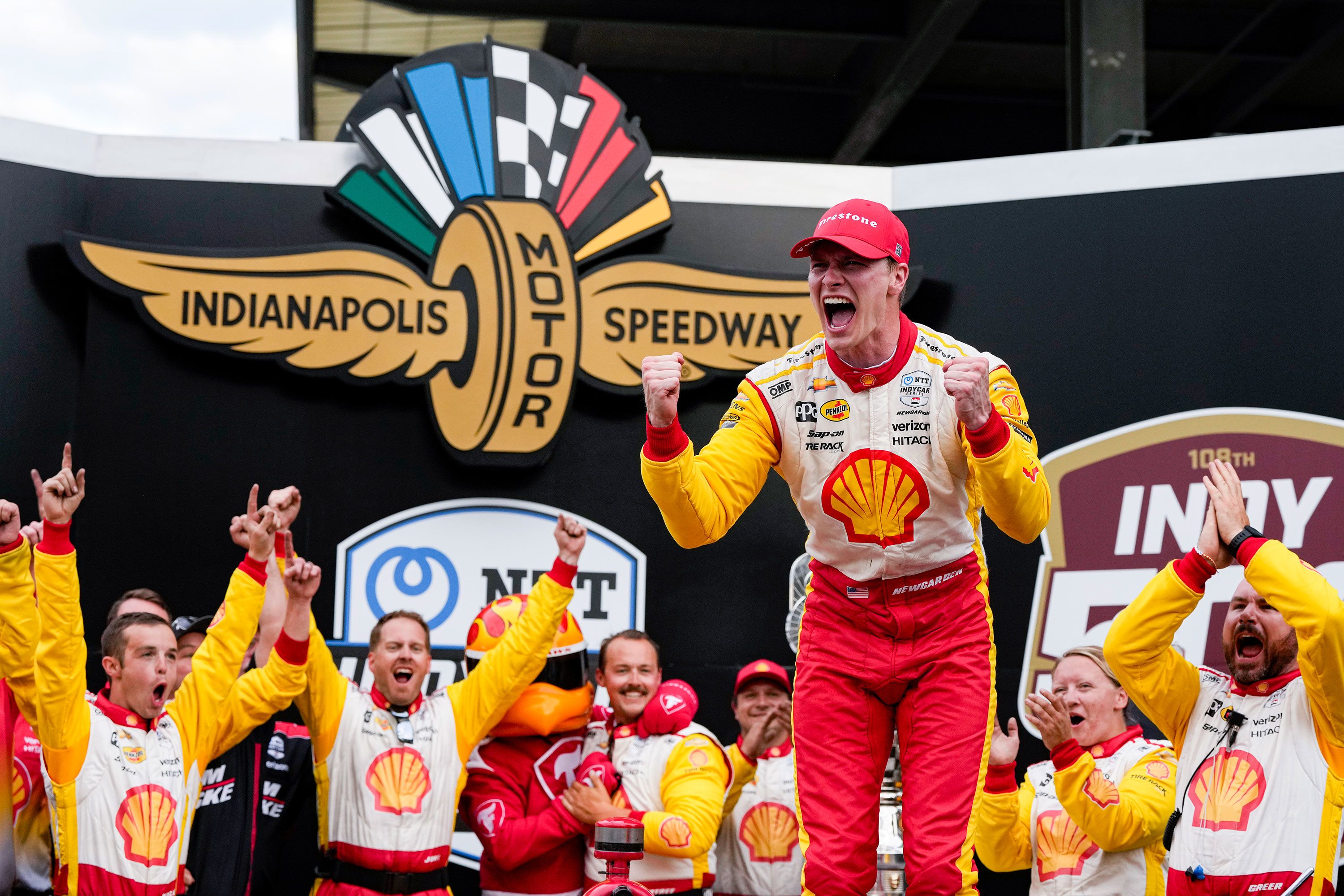 Indy 500: Josef Newgarden uses last-lap pass to win weather-delayed race  for second consecutive year | CNN