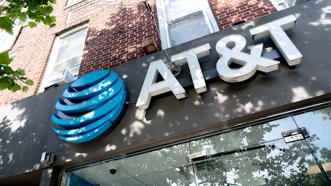 An AT&T storefront in Brooklyn, New York, on June 4. (Photo by Meir Chaimowitz/NurPhoto via AP)