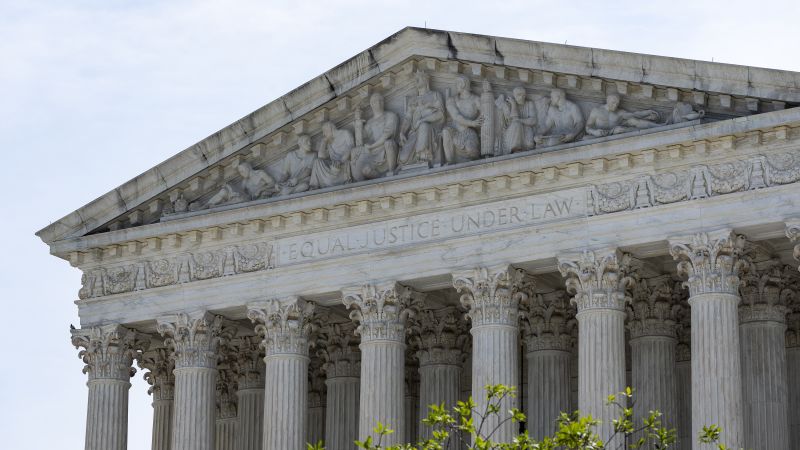В петък Върховният съд значително отслаби правомощията на федералните агенции