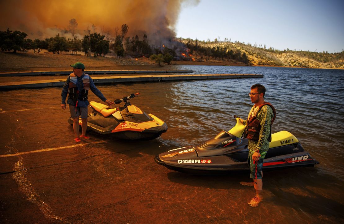 California wildfires: Thompson Fire in Butte County prompts evacuation ...