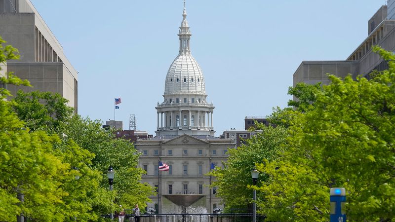 Judge overturns Michigan's 24-hour waiting period before an abortion