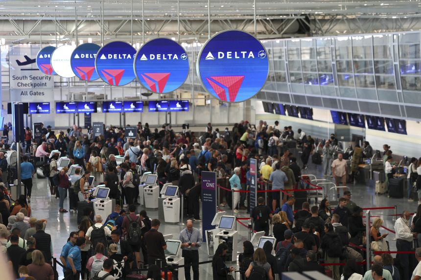 Minneapolis, Minnesota - Holy Paul International Airport was a satisfying winner in the JD Power Mega Airport category in photos.