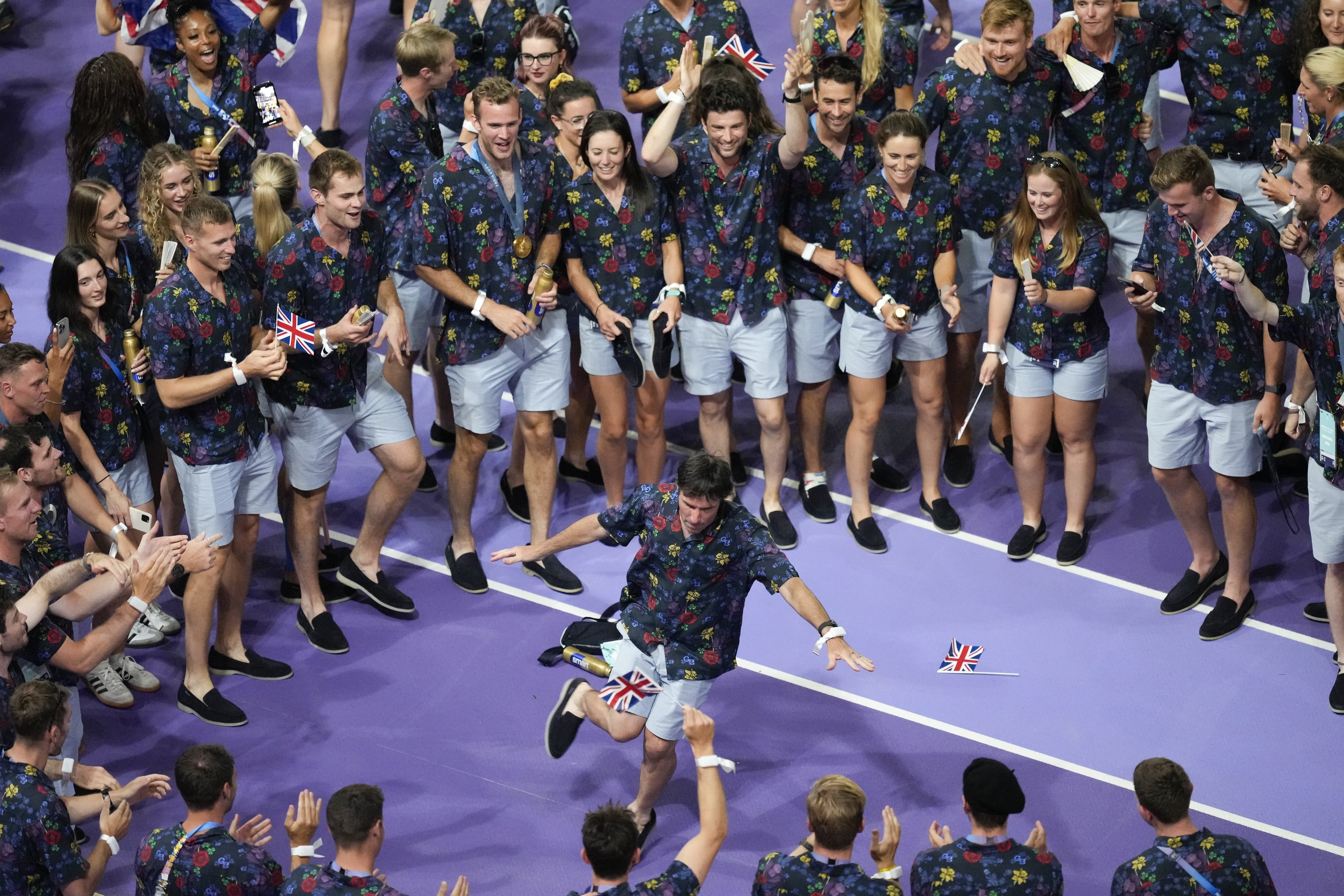 British athletes dance during the closing ceremony.