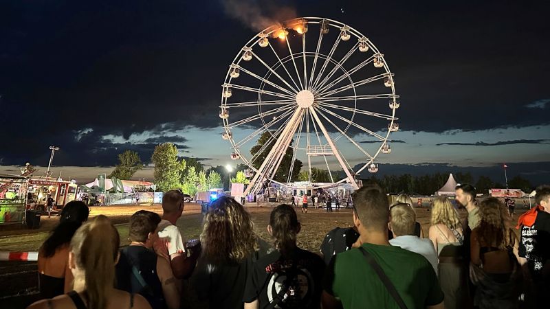 Más de 20 personas resultaron heridas tras un incendio en una noria de un festival de música en Alemania