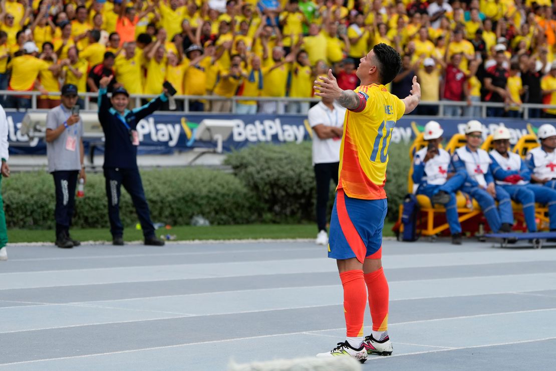 Rodríguez celebrates his 2-1 win over Argentina for Colombia.