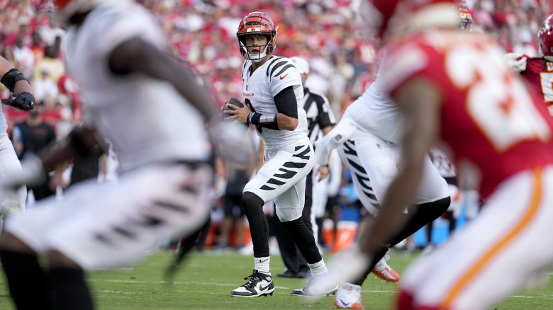 Cincinnati Bengals quarterback Joe Burrow drops back to pass during the first half of an NFL football game against the Kansas City Chiefs Sunday, Sept. 15, 2024, in Kansas City, Mo. (AP Photo/Ed Zurga)