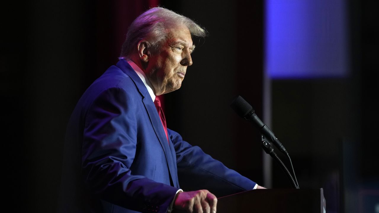 Former President Donald Trump speaks at a campaign event in Prairie du Chien, Wisconsin, on September 28.