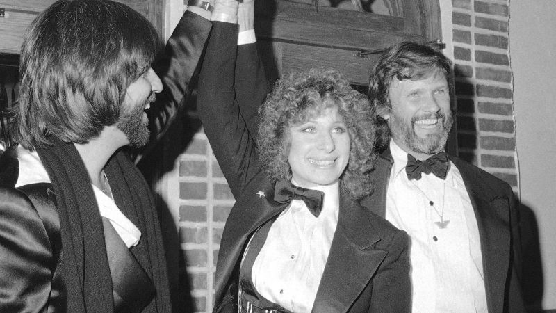 Barbra Streisand remembers the “charming” Kris Kristofferson