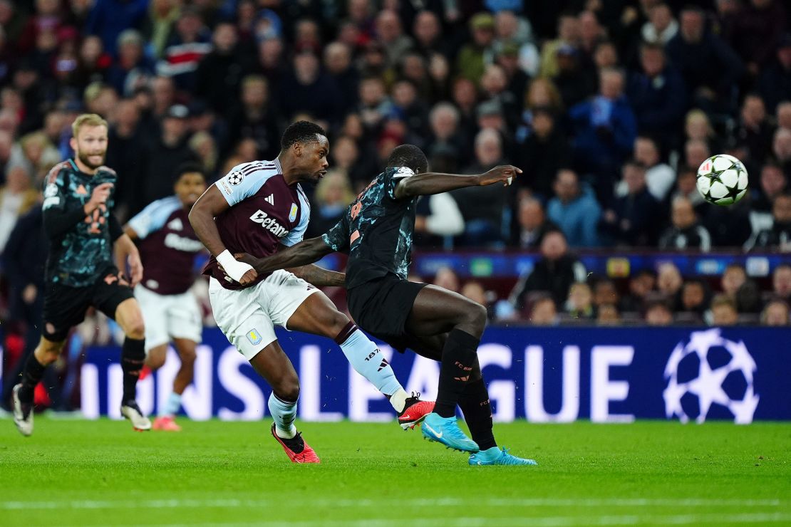 Duran scores against Bayern Munich.