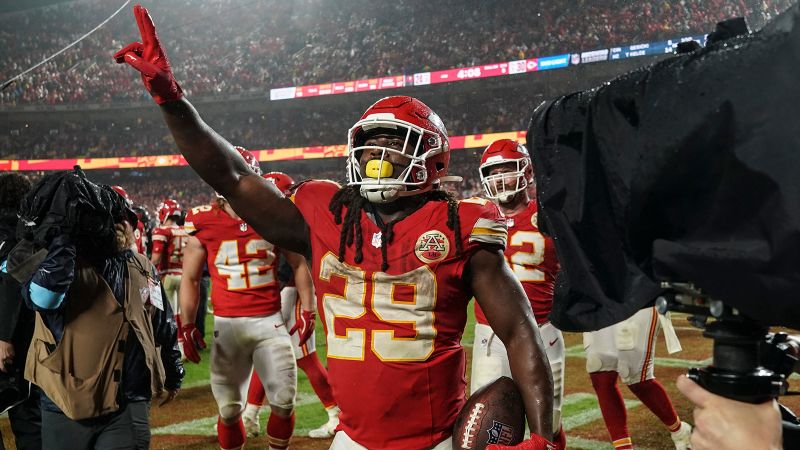 Kansas City Chiefs Overcome Adversity to Remain Undefeated After Overtime Win Against Buccaneers