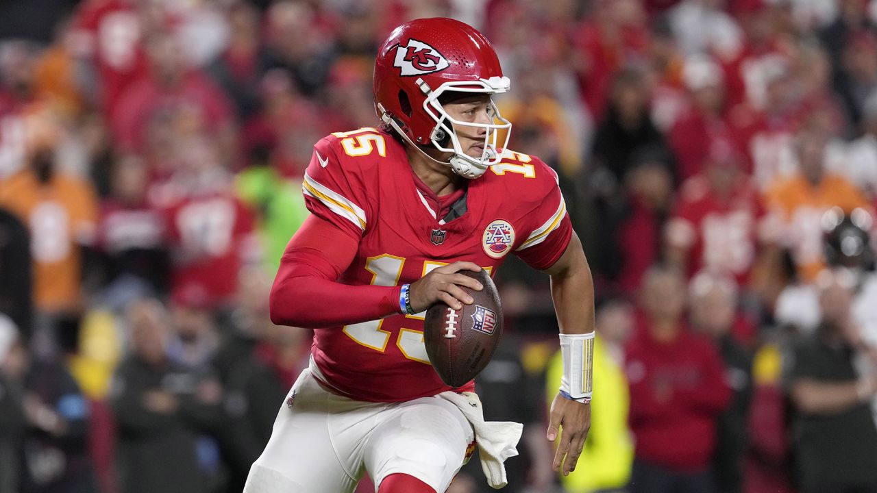 Kansas City Chiefs quarterback Patrick Mahomes looks to pass during an NFL football game against the Tampa Bay Buccaneers Monday, Nov. 4, 2024, in Kansas City, Mo. (AP Photo/Ed Zurga)