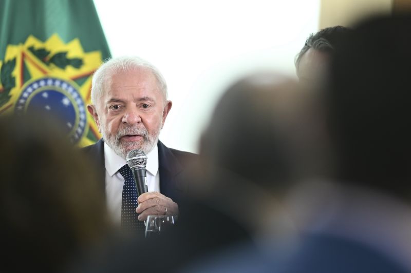 "Lula do Brasil passará por procedimento médico adicional após cirurgia de emergência por sangr