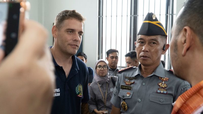 Indonesia releases remaining five Australians from ‘Bali Nine’ drug gang | CNN