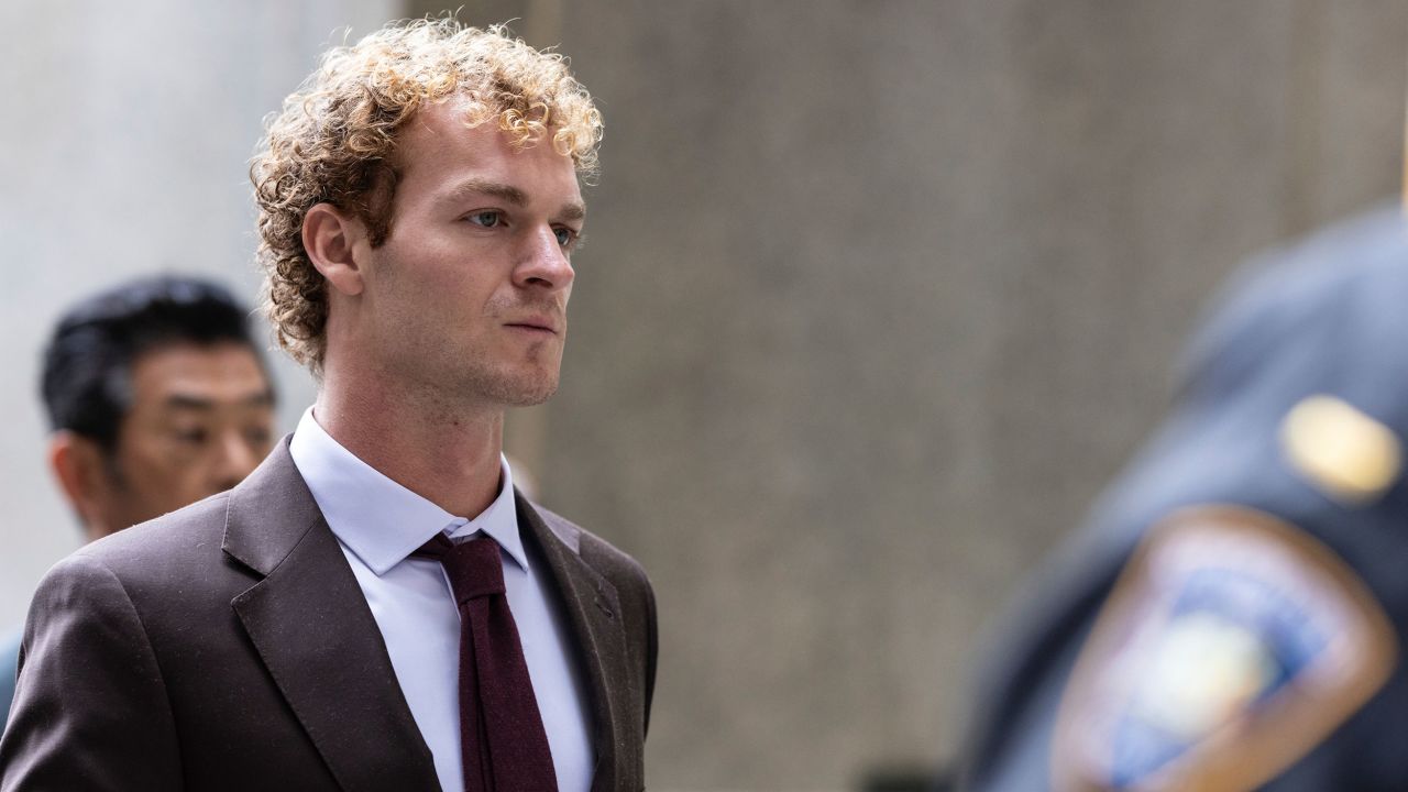 Daniel Penny arrives at criminal court, Monday, Dec. 9, 2024, in New York.
