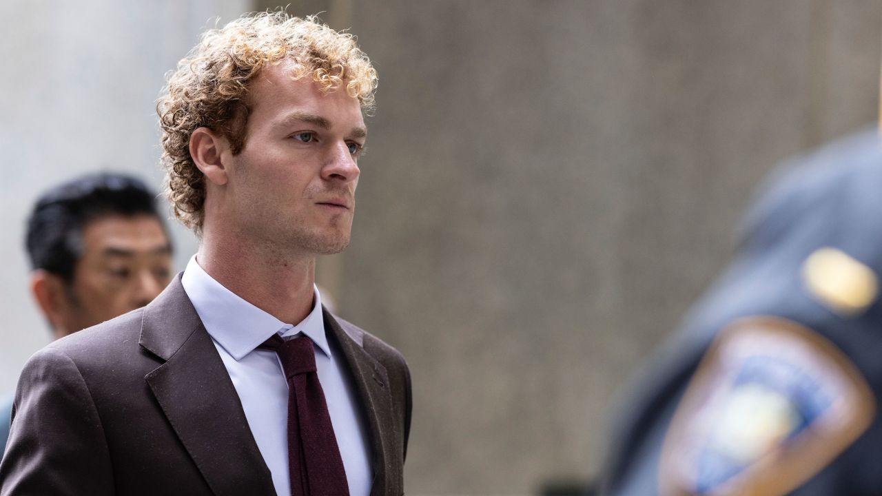 Daniel Penny arrives at criminal court, Monday, Dec. 9, 2024, in New York. (AP Photo/Stefan Jeremiah)