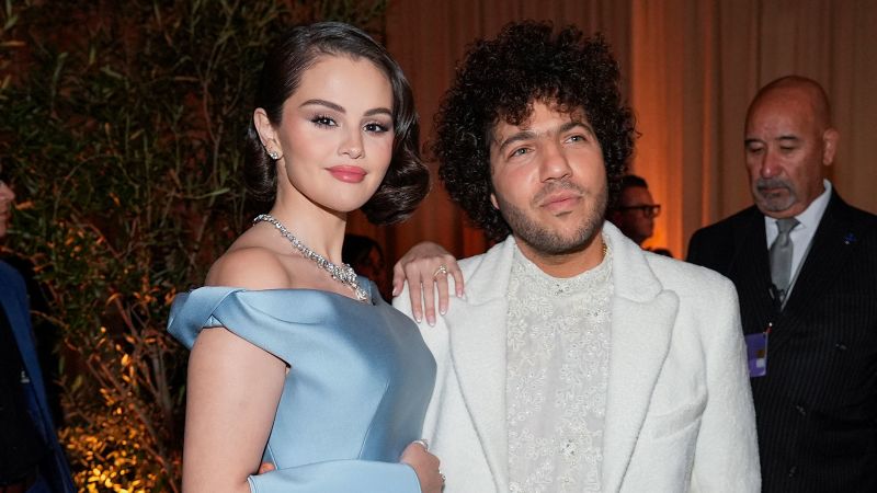 Бени Бланко иска да даде всичко на годеницата Селена Гомес