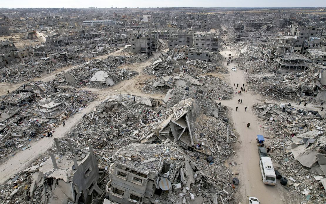 A ofensiva de Israel em Gaza reduziu muito do território a escombros.