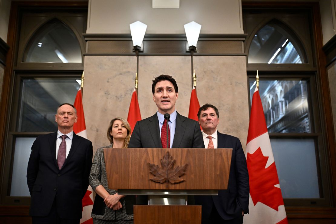 Canada's Prime Minister Justin Trudeau has called on his country's citizens to avoid purchasing some American products.