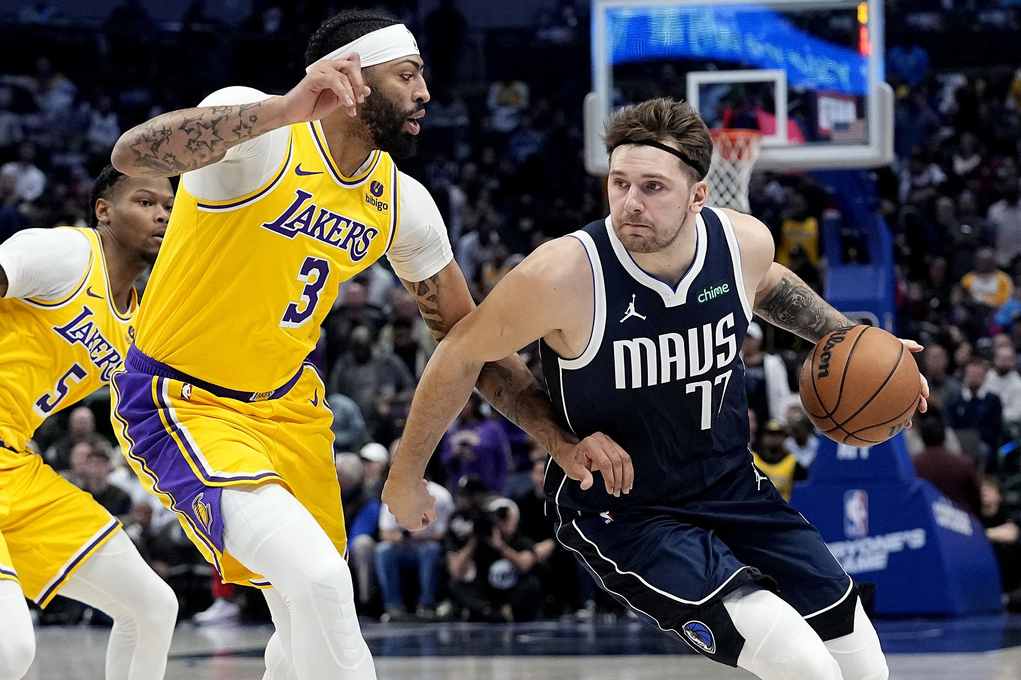 Anthony Davis comments for first time after blockbuster trade from Lakers  to Mavericks in exchange for Luka Dončić | CNN