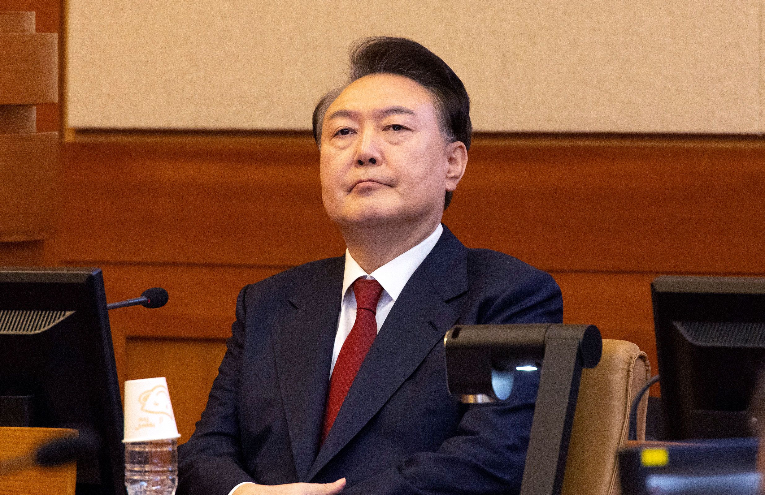 Former President Yoon Suk-yeol's Court Appearance Controversy