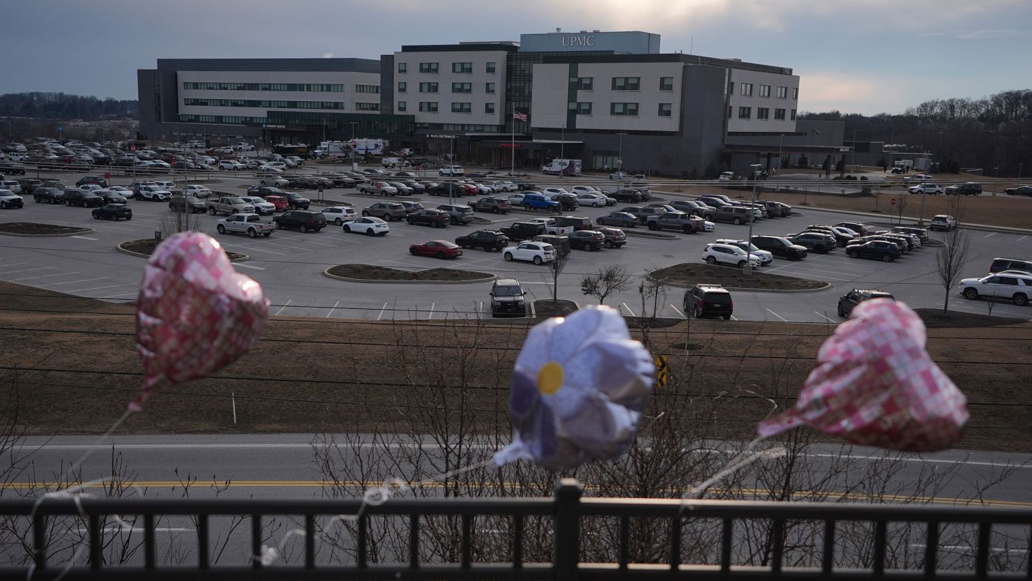 Gunman holds medical staff hostage in Pennsylvania hospital shooting