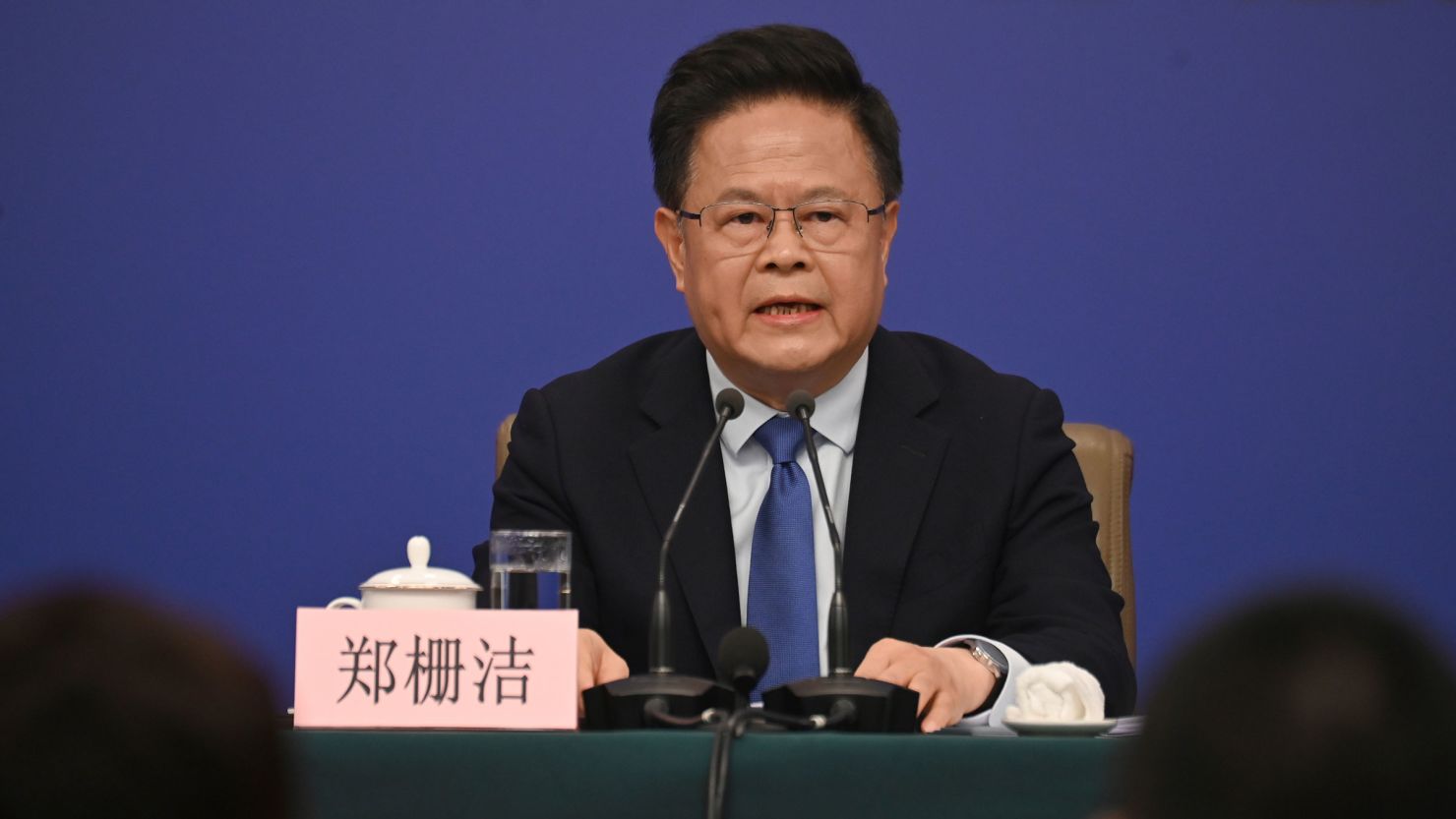 https://media.cnn.com/api/v1/images/stellar/prod/ap25065306233911.jpg?c=16x9&q=h_833,w_1480,c_fill