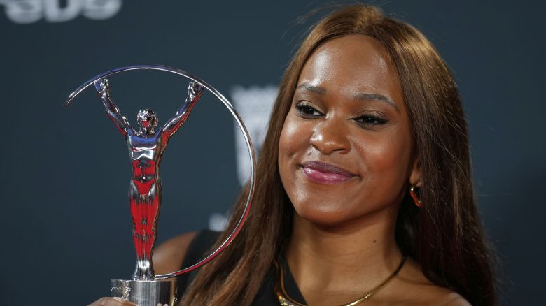Rebeca Andrade celebrates her Laureus World Comeback of the Year award, during the 2025 Laureus World Sports Awards ceremony in Madrid, Spain, Monday, April 21, 2025. (AP Photo/Manu Fernandez)