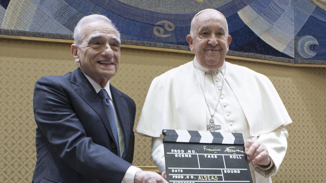 Martin Scorsese, a la izquierda, y el papa Francisco.