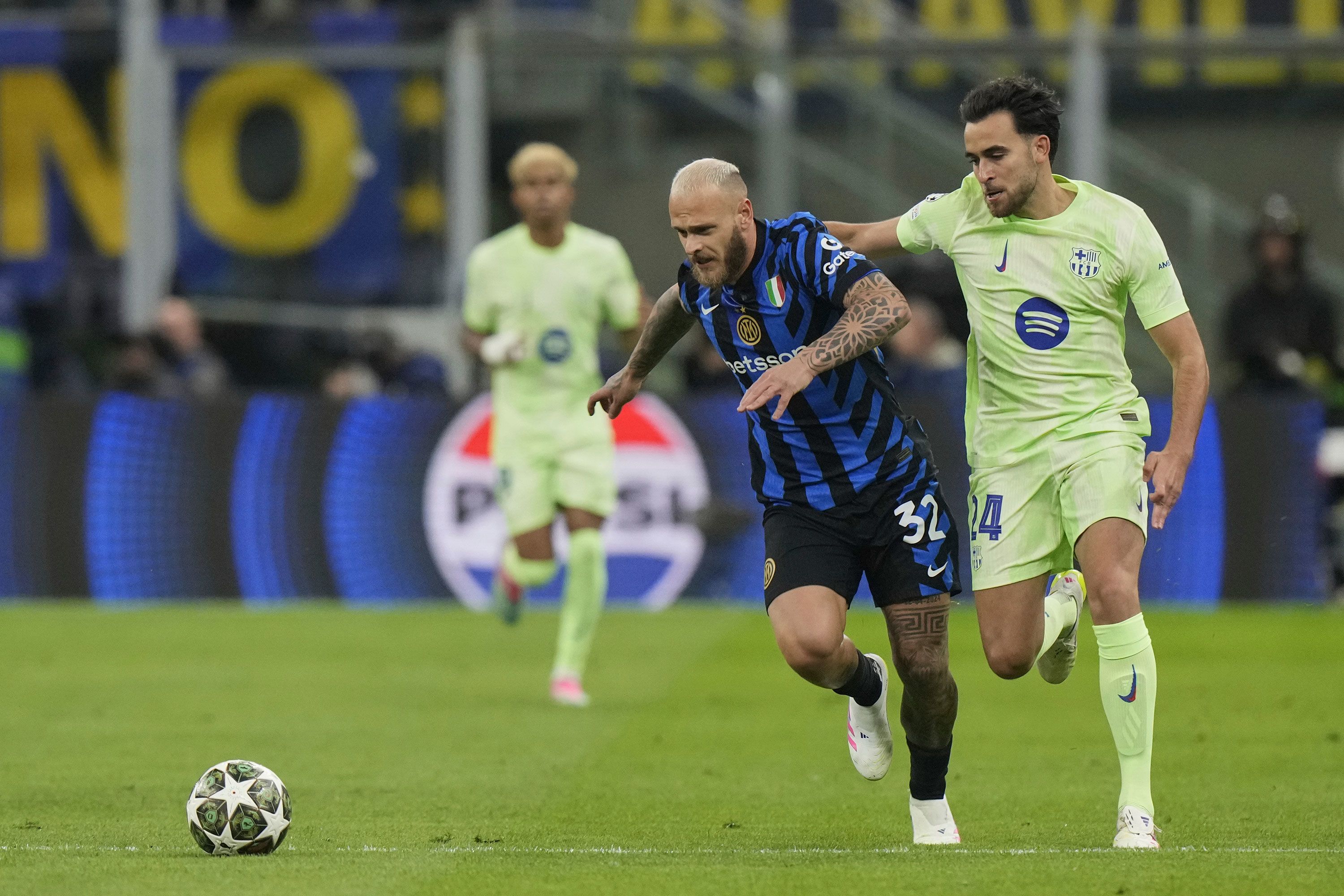 Inter Milan completes magical comeback to shock Barcelona and earn ticket  to Champions League final | CNN