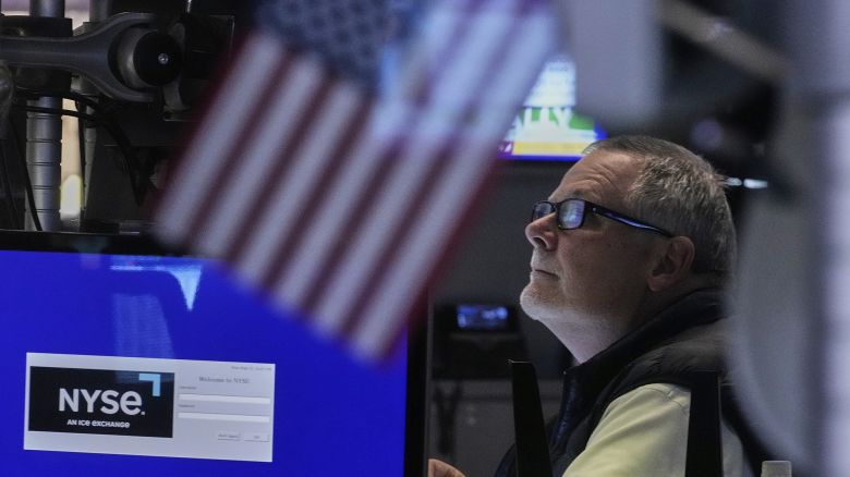 Wall Street is heeding caution about US stocks — while Main Street isn't wavering.