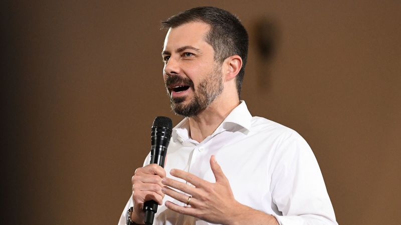Buttigieg holds veterans-focused town hall event in Iowa amid 2028 speculation | CNN Politics