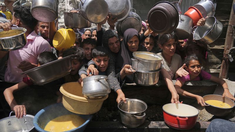 След 19 месеца удари Газа Израел сега е под нарастващ