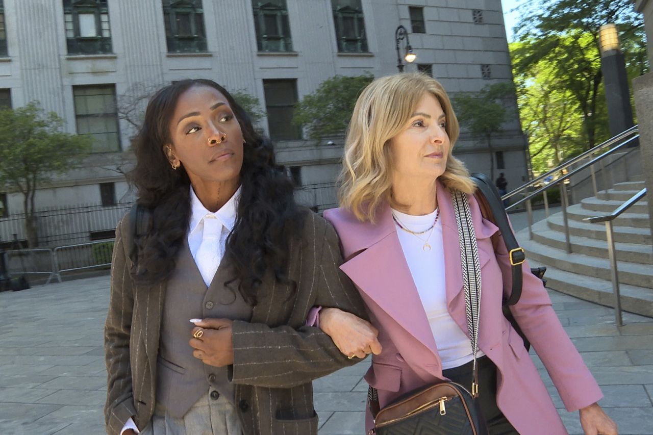 Singer Dawn Richard and attorney Lisa Bloom exit federal court during the Sean "Diddy" Combs' trial, on May 19.