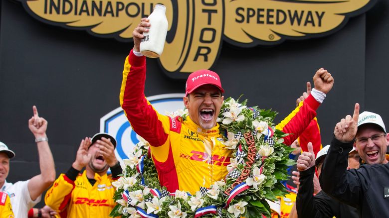 Álex Palou became the first Spaniard to win the Indianapolis 500 on Sunday.