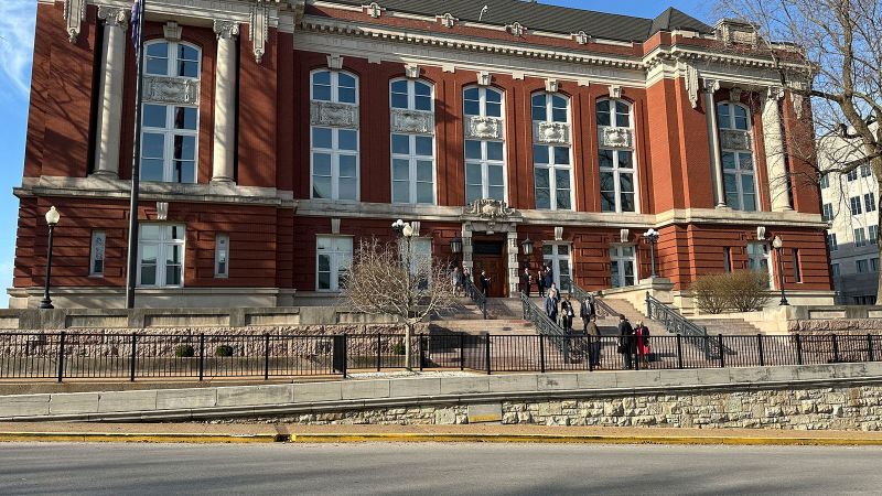 Missouri Supreme Court Reinstates Abortion Restrictions, Imposes De Facto Ban
