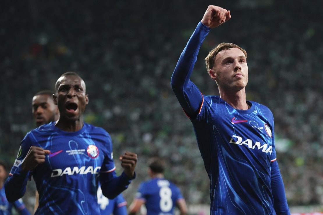 Cole Palmer (right) was key in orchestrating Chelsea's comeback.
