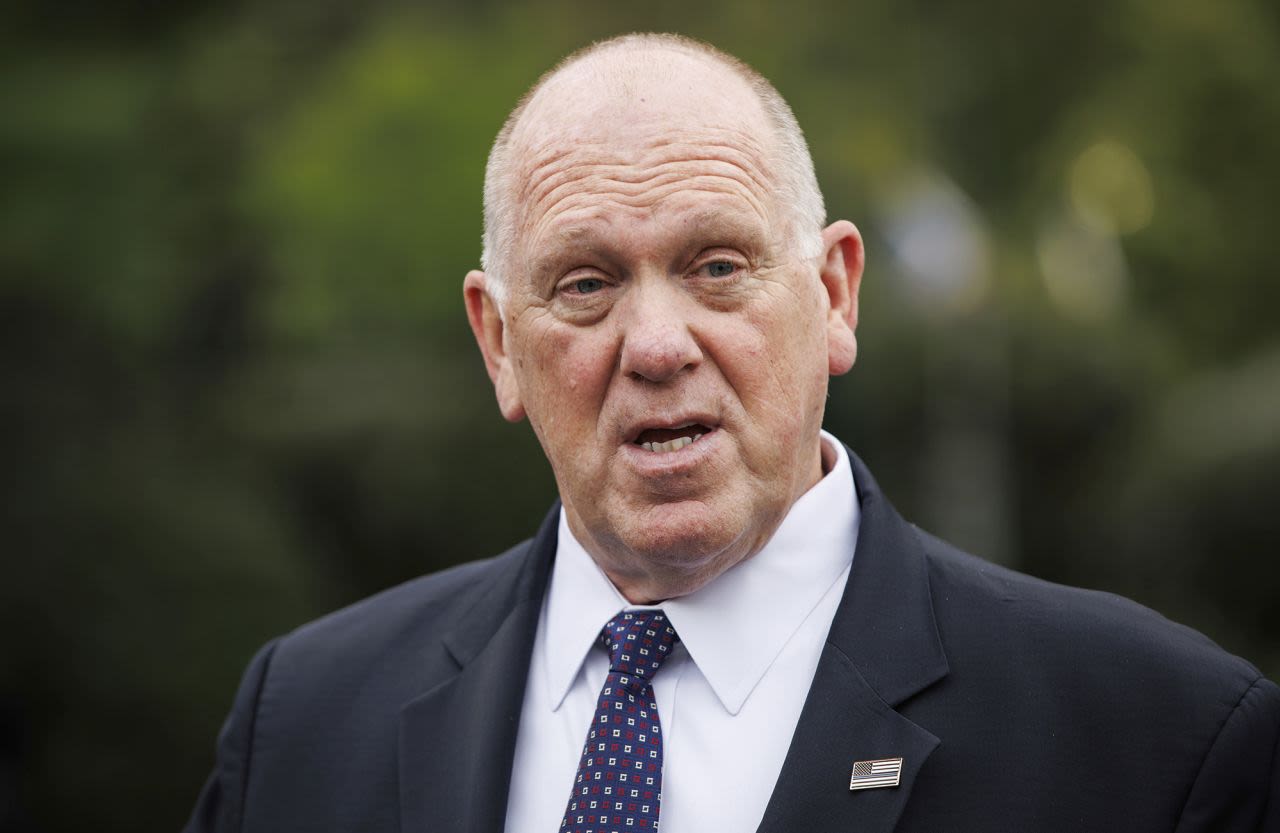 El zar de la Frontera de la Casa Blanca, Tom Homan, habla con periodistas en la Casa Blanca el 29 de mayo.
