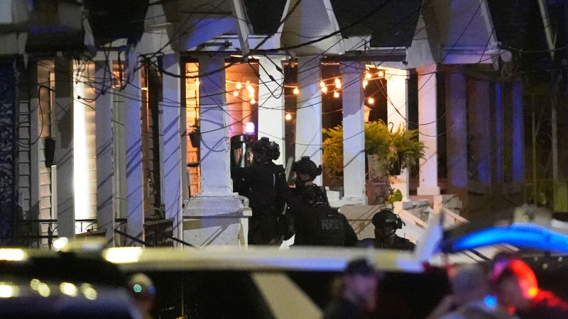 A growing number of New Orleans fugitives’ friends and family arrested for aiding in jail escape | CNN