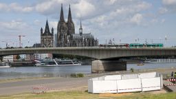 03 June 2025, North Rhine-Westphalia, Cologne: On Deutzer Ufer, one of the three unexploded bombs from the Second World War is fenced off with screens. A large part of Cologne's city center has to be cordoned off for the defusing of three World War II bombs. 20,000 people have to leave their homes. Photo by: Thomas Banneyer/picture-alliance/dpa/AP Images