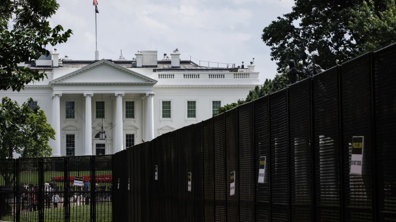 https://media.cnn.com/api/v1/images/stellar/prod/ap25160762637219.jpg?c=16x9&q=w_800,c_fill