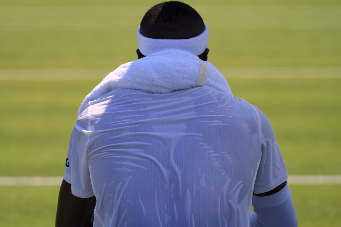 American star Frances Tiafoe takes a break between games during his first-round match against Elmer Møller.