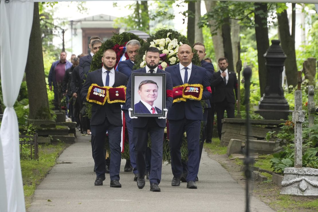 Starovoit's funeral took place in St. Petersburg on Friday.