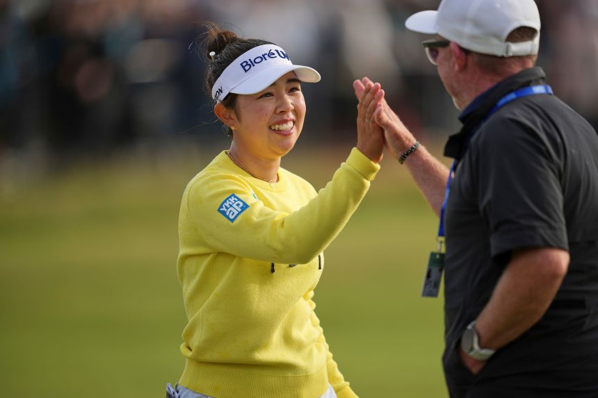 Miyū Yamashita after winning the AIG Women's Open at Royal Porthcawl in Wales.