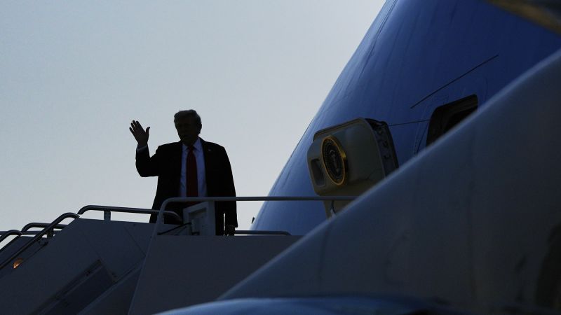 https://media.cnn.com/api/v1/images/stellar/prod/ap25227434630569.jpg?c=16x9&q=w_800,c_fill