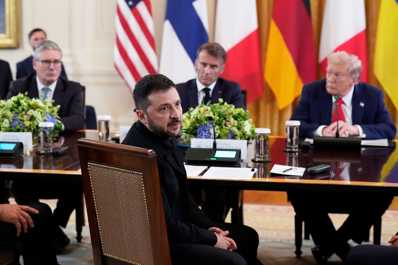 Live updates: Trump tells Zelensky to give up Crimea and agree to never  join NATO | CNN Politics