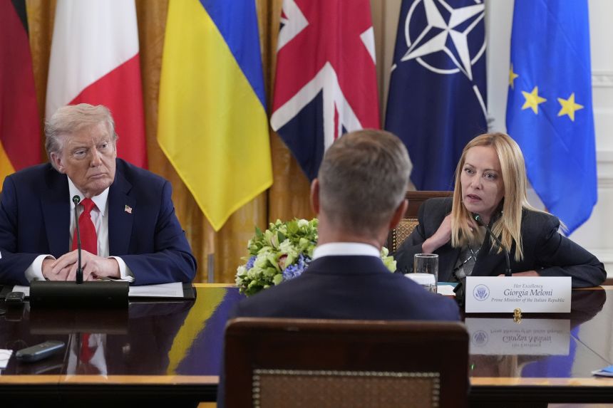 El primer ministro italiano, Giorgia Meloni, hablará cuando el presidente Donald Trump escuchó en Washington, DC, en una reunión entre el presidente ucraniano Voldimi Zelensky y los líderes europeos.